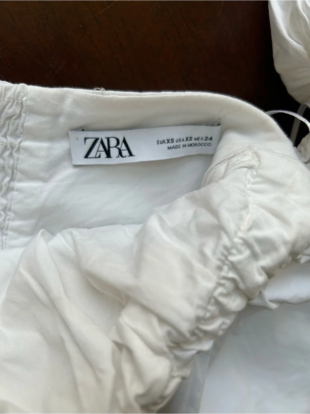 Zara White Off-Shoulder Puff Sleeve Crop Top size XS